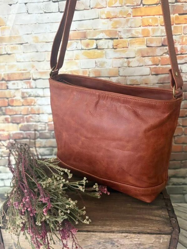 Hannelie Slingbags